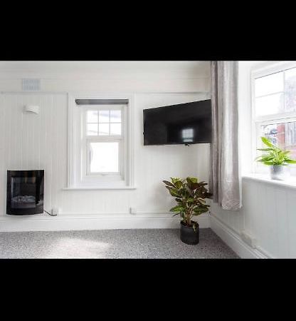 Driftwood Luxury Apartment Lyme Regis Dış mekan fotoğraf