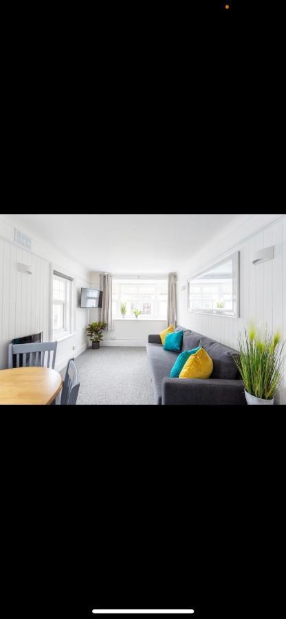 Driftwood Luxury Apartment Lyme Regis Dış mekan fotoğraf